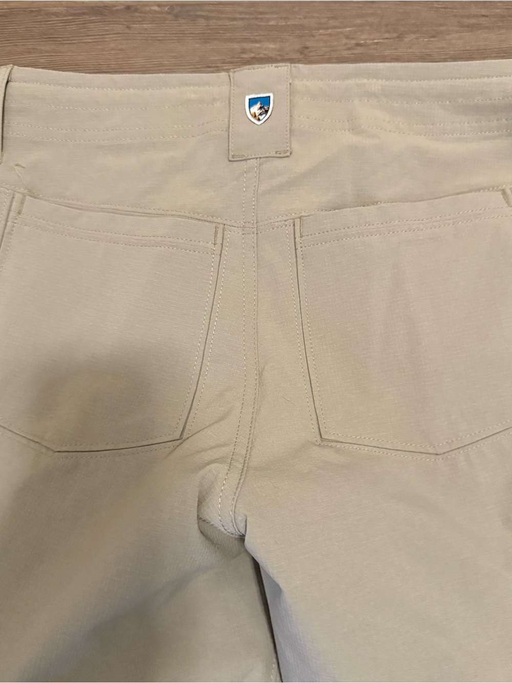Kuhl Bermuda Roll Tab Shorts Size 2 - Picture 6 of 6